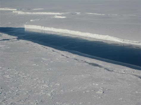 Antarctic Ice Meltdown Warm Ocean Waters Lead To Ice Shelf Mass Loss