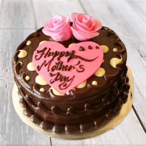 Mothers day cake decoration ideas…mother is compassion, conscience and love; Buy Half Kg Chocolaty Mothers Day Cake Online - GiftMyEmotions