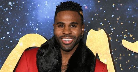 Cats Star Jason Derulo Also Doesnt Know Where The Cats Get Their Fur Coats
