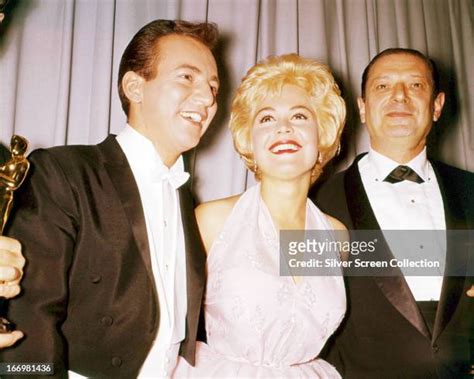 Sandra Dee Bobby Darin Photos And Premium High Res Pictures Getty Images