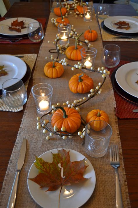 Simple Thanksgiving Table Decor Idea - 1905 Farmhouse