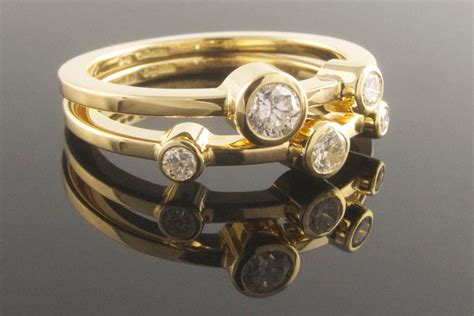 Bespoke Engagement And Dress Rings Designed And Handmade In Gold Platinum