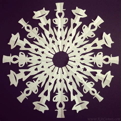 Intricate Paper Snowflakes Inspired By Star Wars And Other