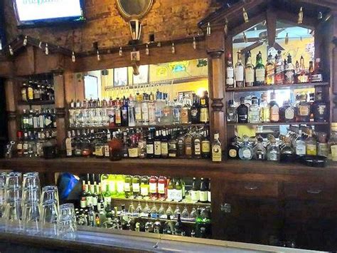 The restaurant is very clean. HANNAH FLANAGAN'S PUB, Hendersonville - Restaurant Reviews ...