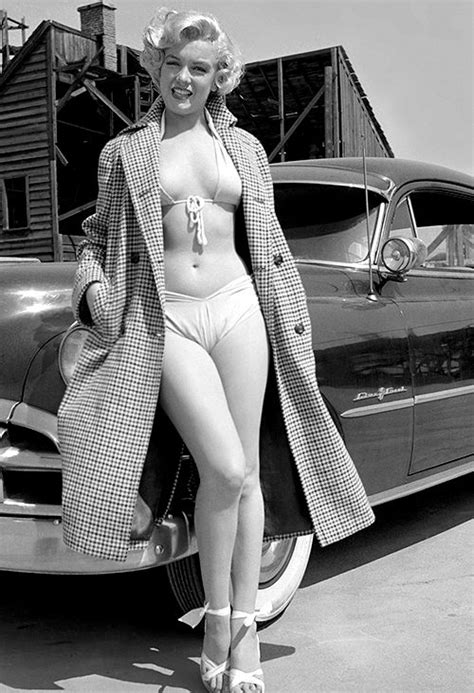 Marilyn Monroe An Average Sized Woman Wearing A Bikini Gasp
