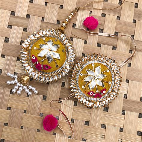 Eye Catchy Floral Design Lumba Rakhi Set Buy Online Bhaiya Bhabhi Rakhi