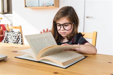 Benefits Of Being A Reader As A Child Popsugar Moms