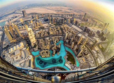The View From Above Sky High At The Burj Khalifa Cnet