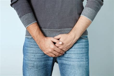Here S What A Male Yeast Infection Feels Like Says A Doctor The Healthy Reader S Digest