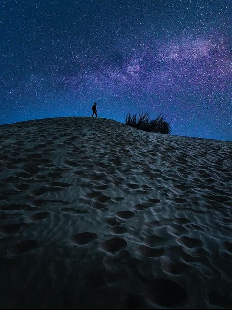 Sand Starry Sky Human Person Loneliness Alone Lonely Hd Phone
