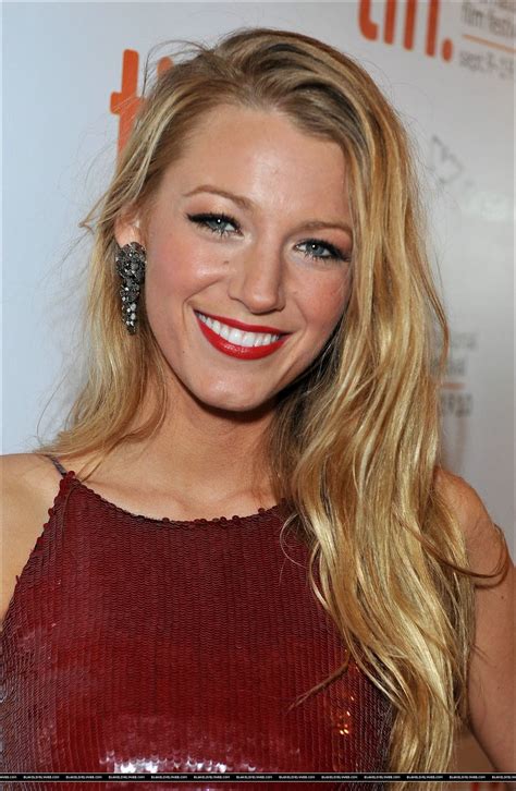 Fashion/Beauty/Music/Celebrities/Me: Chanel Girl: Blake Lively