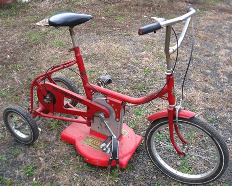 Lawn Mower Tricycle Doesnt Makes Lawn Mowing Any More Fun Gizmodo