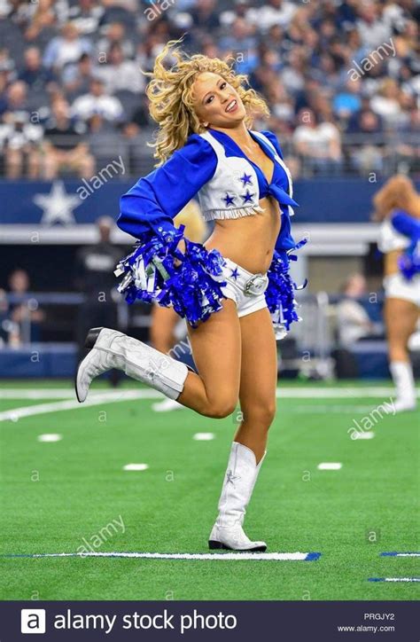 pin by eric dyar on sports professional cheerleaders cheerleading nfl