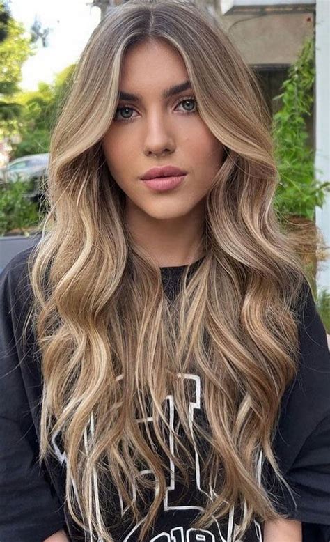 38 Best Hair Colour Trends 2022 Thatll Be Big Blonde Chameleon Shade