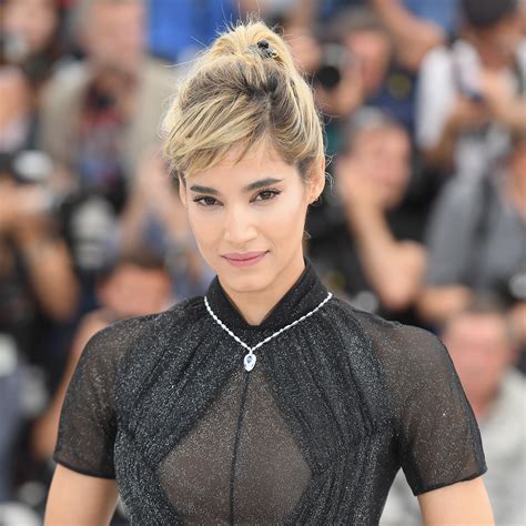 Actress Sofia Boutella Debuts Washed Out Pink Hair In Los Angeles Vogue