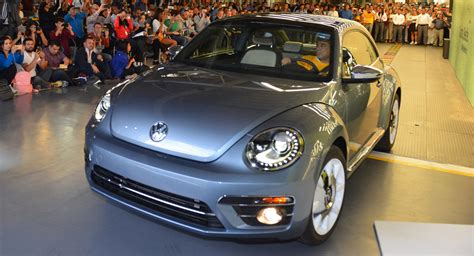 Vw Beetle Production Ends As Final Car Is Built In Mexico Carscoops