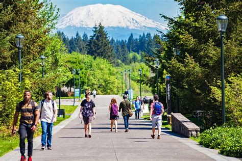 15 Honest Pros And Cons Of Living In Vancouver Washington
