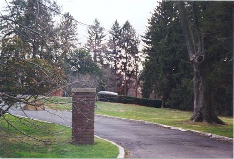 Entrance To The Former Moxley Residence On Walsh Lane Belle Haven