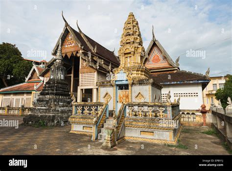 Pagoda In Wat Kandal Battambang Cambodia Stock Photo Alamy