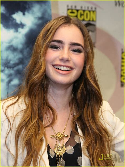 Full Sized Photo Of Lily Collins Wondercon Woman 01 Lily Collins