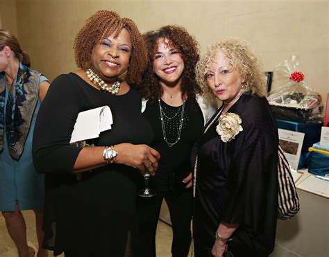 Robin Quivers Photos Photos - T.J. Martell Foundation 4th Annual Women ...
