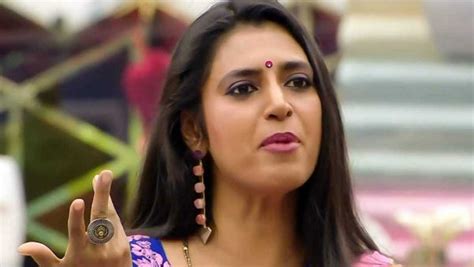 Kasturi Shankar Says She Is Yet To Receive Her Payment From Bigg Boss