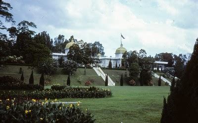 Kedah, penang, perak, selangor, kuala lumpur, putrajaya, negeri sembilan, johor. This Family's Holiday Photos Of Kuala Lumpur From 1975 ...