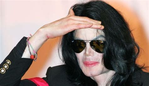 Michael Jackson Enquête Sur Les Fuites à La Morgue