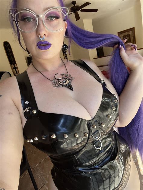 Goddess Nyx Professional Bitch On Twitter Can You Guess My Favorite