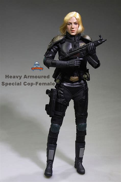 16 Art Figures Af 020 Heavy Armored Special Cop Female · Fairway Hobbies