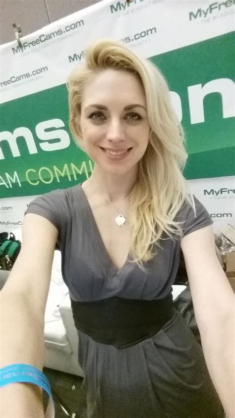 tw pornstars basil meadows twitter at adultcon in la 2 40 am 1 mar 2015