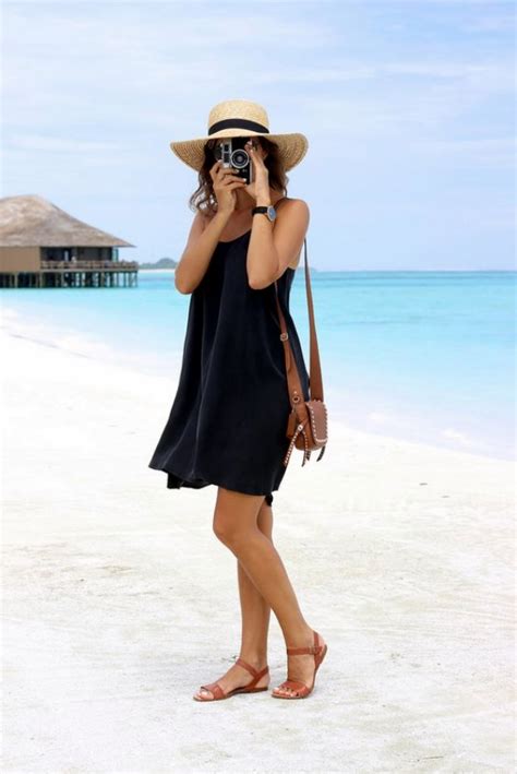 40 Beach Outfit Ideas To Wear This Summer
