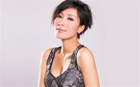Tavia Yeung Wins The 2011 Sexiest Woman Alive In Hong Kong Award