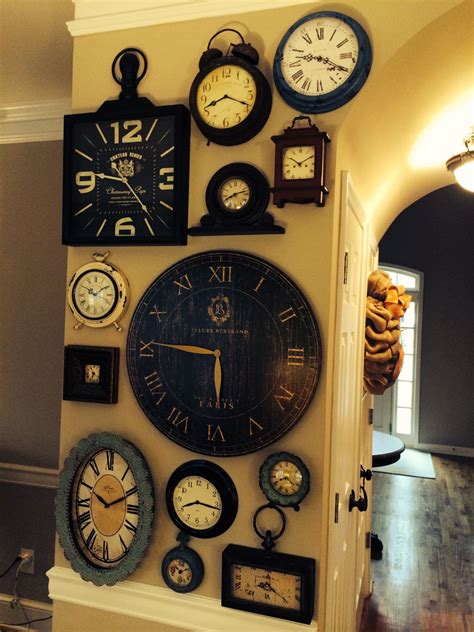 I have a large clock in the middle of my wall and nothing around it.maybe this could work? Impressive Collection of Large Wall Clocks Decor Ideas ...
