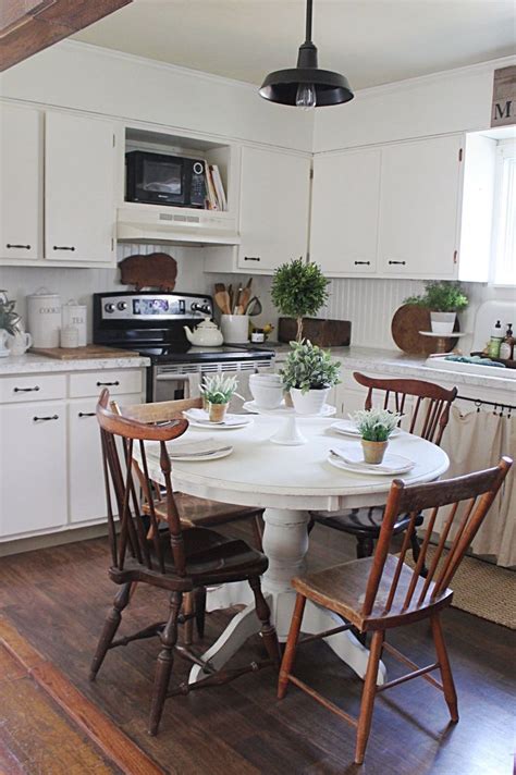 20 Eat In Kitchen Ideas For Small Kitchens
