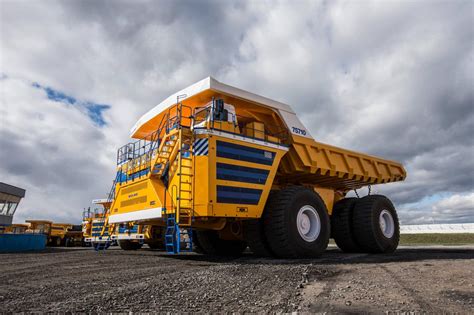 Top 5 Worlds Biggest Mining Dump Trucks Iseekplant