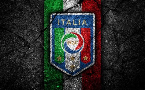 Football wallpaper football players drink sleeves italy soccer players italia. Italy National Football Team 4k Ultra HD Wallpaper ...