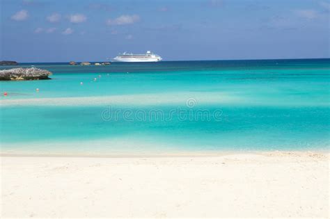 Freie kommerzielle nutzung keine namensnennung bilder in höchster qualität. Bahamas-Strand stockbild. Bild von schön, karibisch, ozean ...