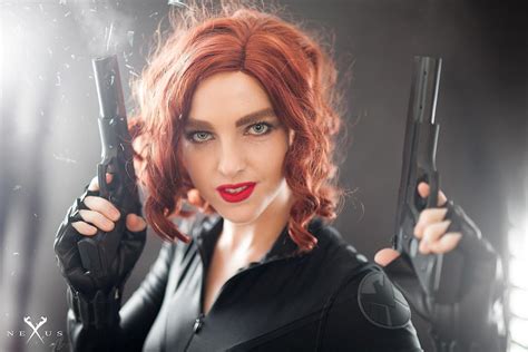 Scarlet Witch Vs Black Widow Civil War Cosplay Ign