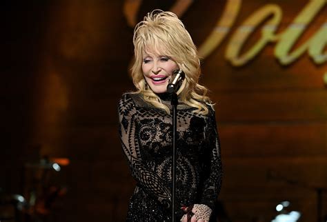 Dolly Parton Recreates Her 1978 ‘playboy Cover Rolling Stone