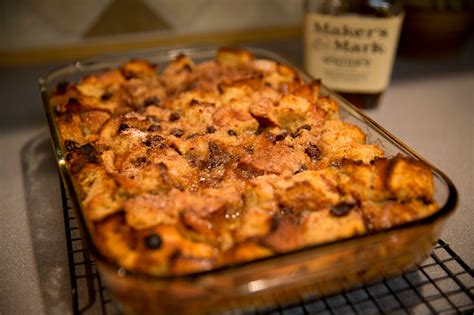 New Orleans Bourbon Bread Pudding With Bourbon Sauce