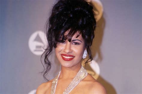 Estamos interesados en hacer de este libro cual es el secreto de selena segun el libro uno de los libros destacados porque este libro tiene cosas interesantes y puede ser útil para la mayoría de las personas. Cual.es El Serecto De Selina Segun El Libro : El Secreto ...
