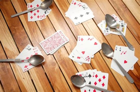 This is a fun card game that was invented in the u.s. Spoons Card Game Rules, Tips and Variations - Icebreaker Ideas