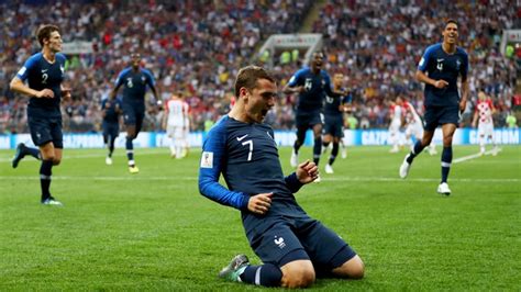 France Wins 2nd World Cup Title Beats Croatia 4 2 Myrepublica The New York Times Partner