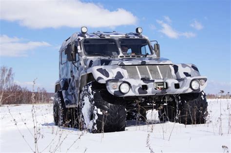 military vehicles 4x4 off road military