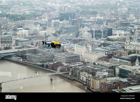 London Metropolitan Police Helicopter Above London Stock Photo Alamy