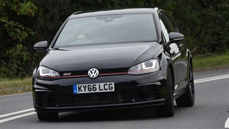 Vw Golf Gti Clubsport Edition 40 2016 Review Auto Express