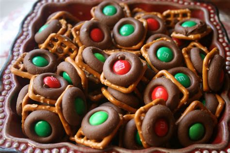 Recipe Shoebox Holiday Baking 9 Easy Chocolate Pretzel Bites
