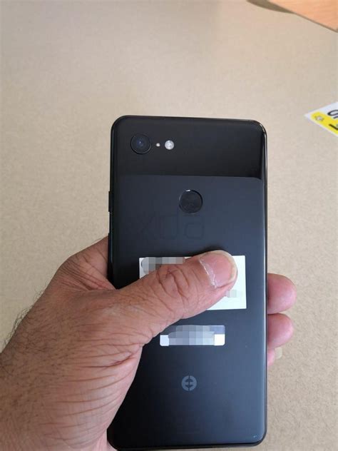 76.7 x 158 x 7.9 mm, weight: More Google Pixel 3 XL Real-life Photos Leak