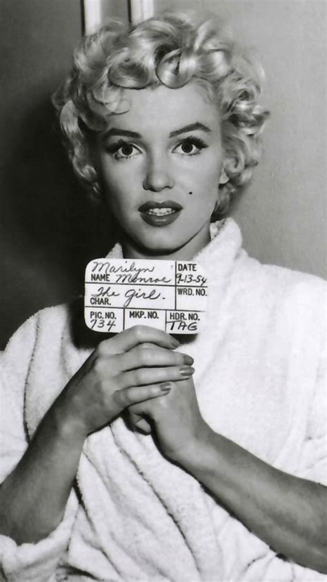 Discover 86 Marilyn Monroe Wallpaper Super Hot Noithatsivn